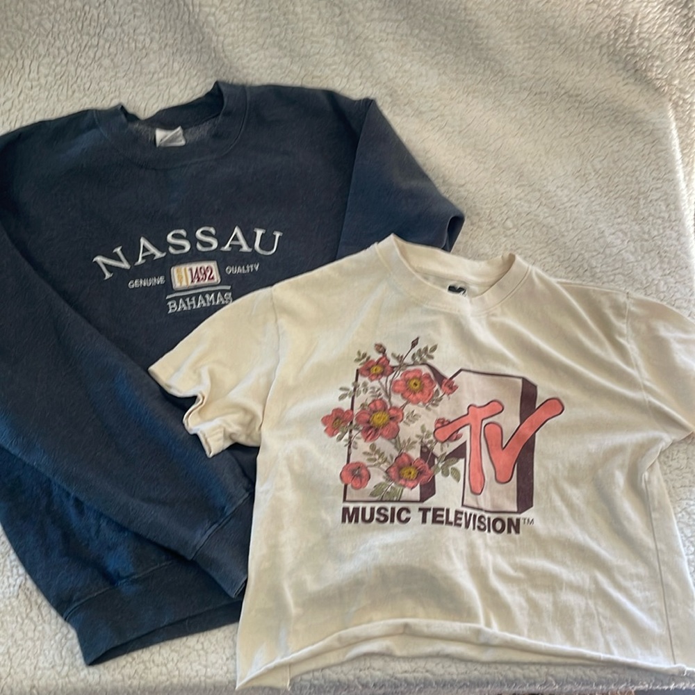 MTV Lot & Bahamas Crewneck